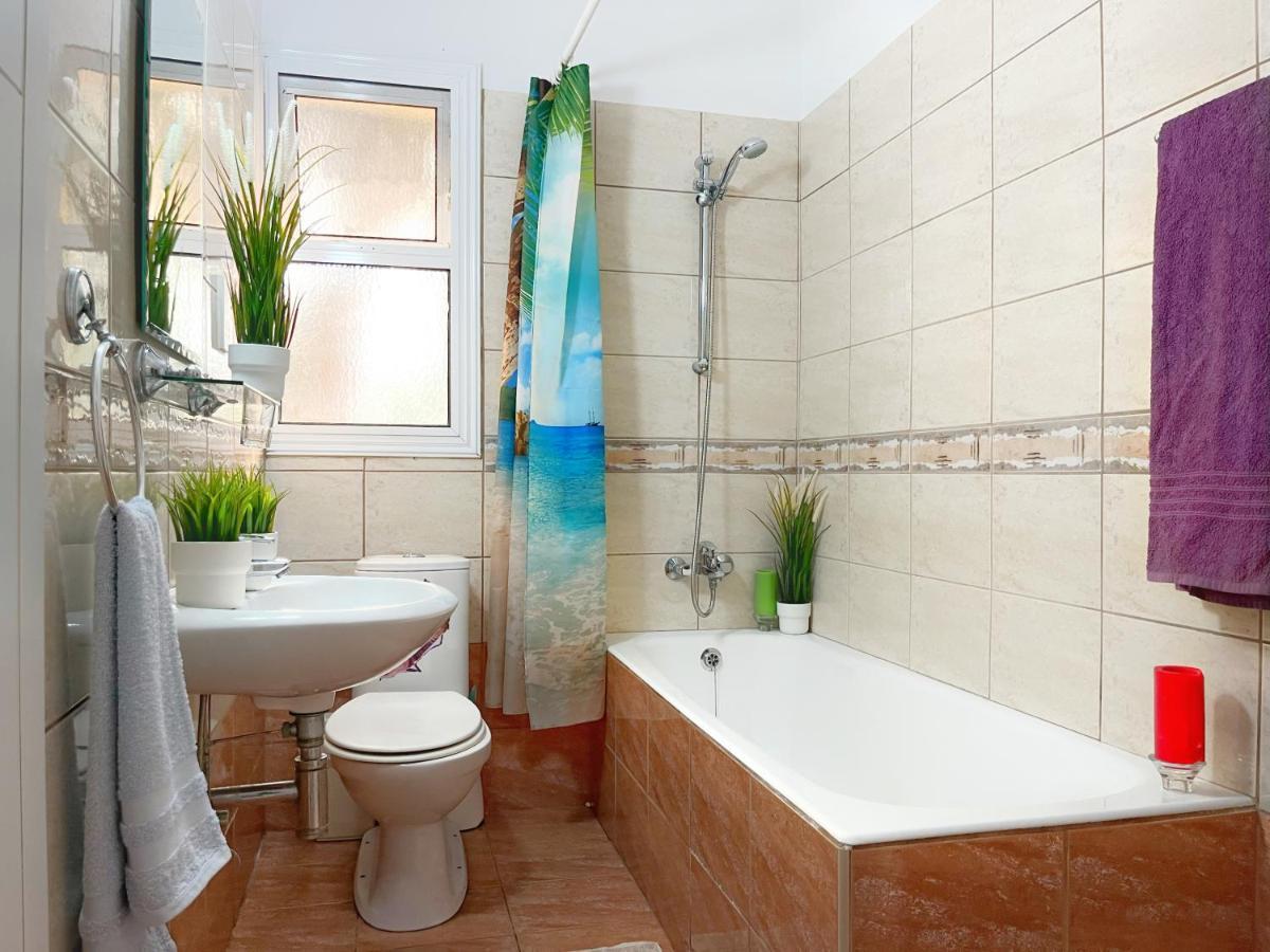 Central 2 Bedroom Apt Terrace And Pool Αγία Νάπα Εξωτερικό φωτογραφία